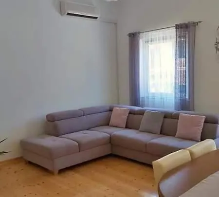Antonio Apartment