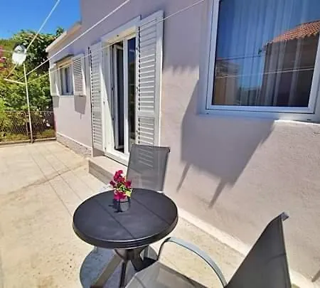 Antonio Apartment Dugi Rat